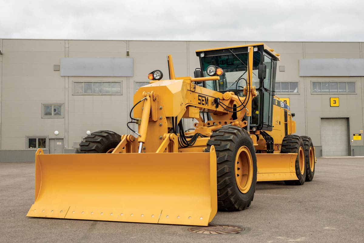 SEM 922 AWD