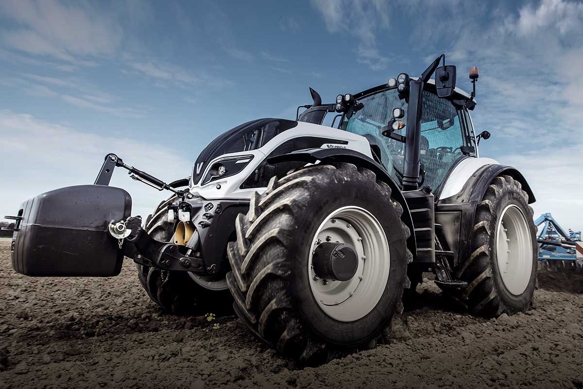 VALTRA A114