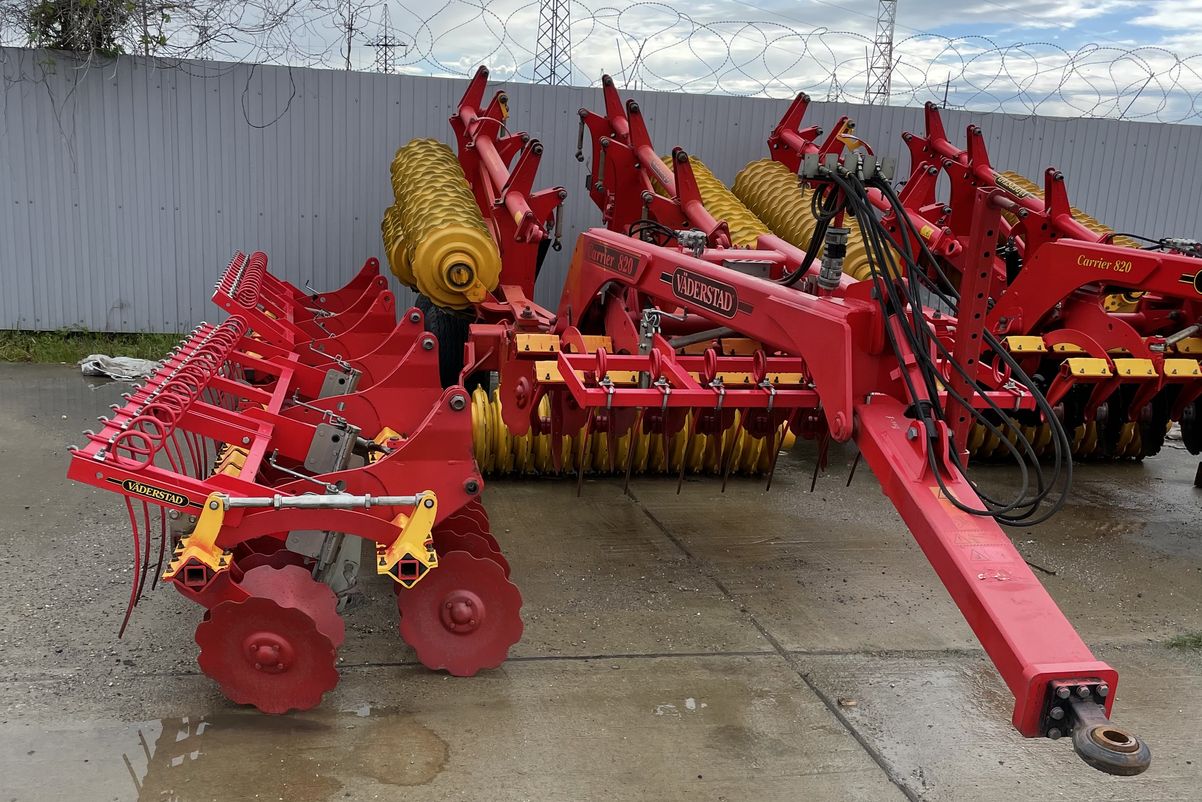 Vaderstad Carrier 820