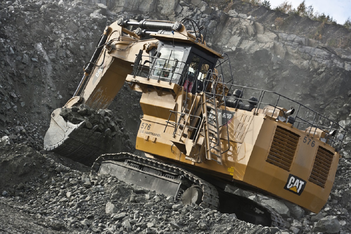 CAT 6030