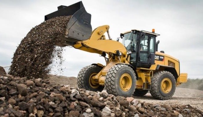 Преимущества фронтальных погрузчиков Cat<sup><small>®</small></sup> и SEM